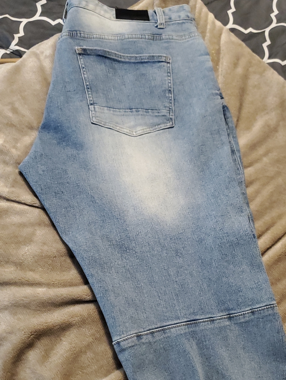 Slim Straight Light Blue Men's Jeans - Classic Slim Fit